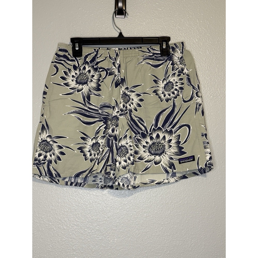 Patagonia baggies shorts men's Cereus Flower 5" Size Medium Vintage Floral